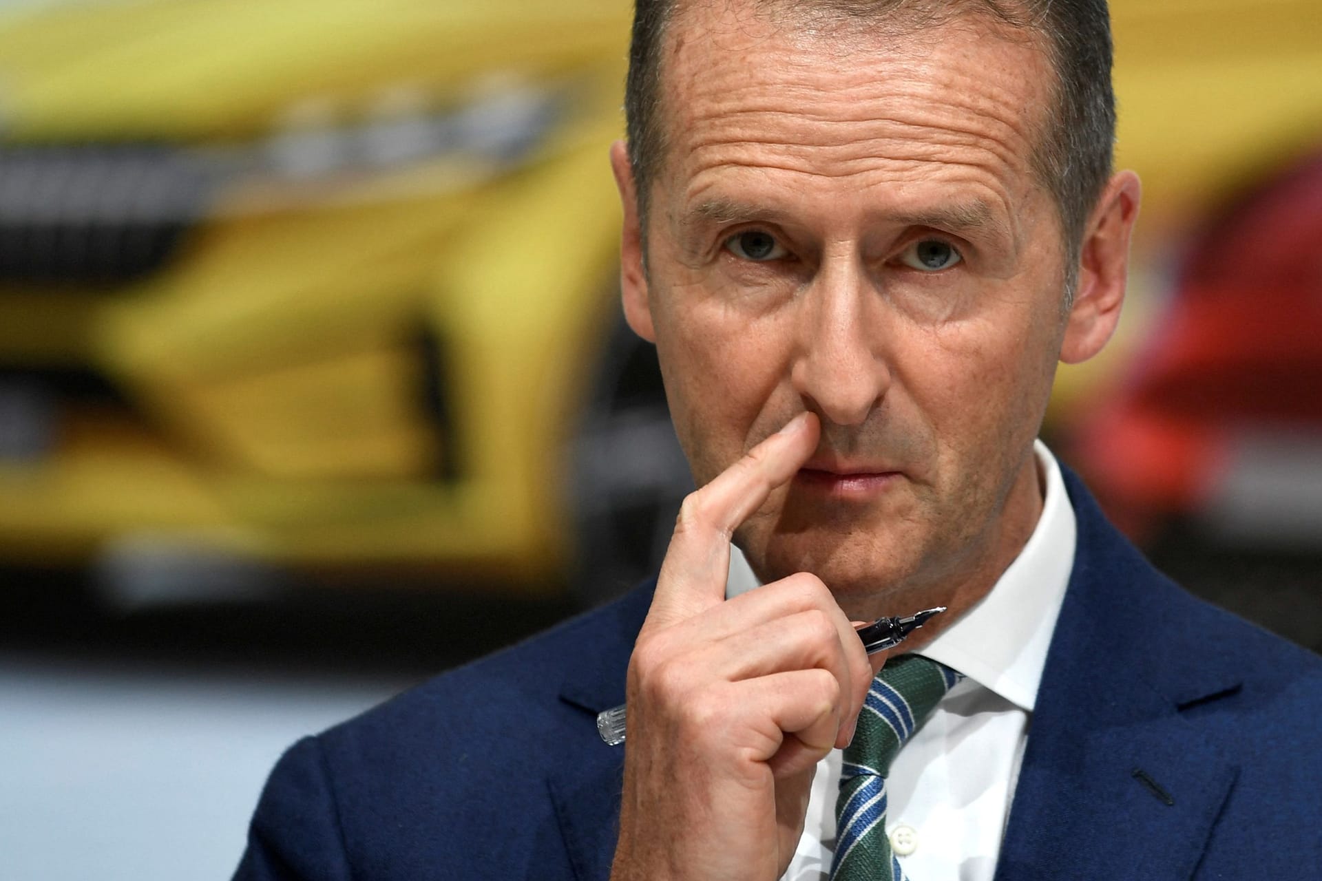 FILE PHOTO: Volkswagen CEO, Herbert Diess, addresses the media after a supervisory board meeting at the Volkswagen plant in Wolfsburg, Germany November 15, 2019. REUTERS/Fabian Bimmer/File Photo FILE PHOTO: Volkswagen CEO, Herbert Diess, addresses the media after a supervisory board meeting at the Volkswagen plant in Wolfsburg, Germany November 15, 2019. REUTERS/Fabian Bimmer/File Photo
