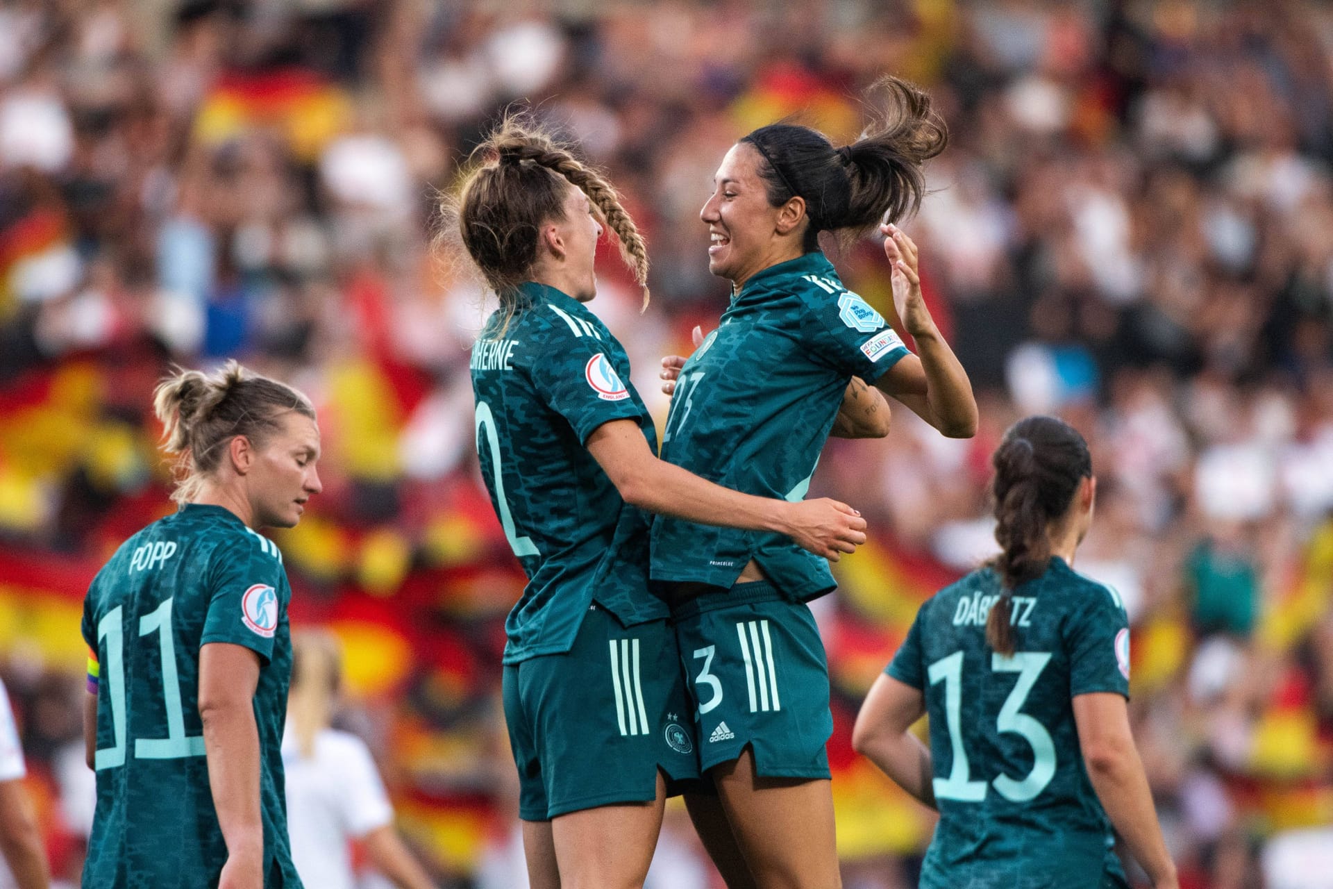 Deutschland gegen Finnland (3:0): Alle Damen des DFB-Aufgebots konnten EM-Spielzeit sammeln. Sophia Kleinherne und Nicole Anyomi trafen bei ihrem Debüt.