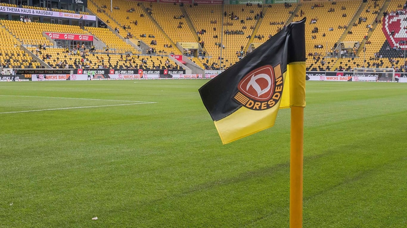 Dynamo Dresden: Der Drittliga-Verein verpflichtet einen Rechtsverteidiger aus der Ukraine.