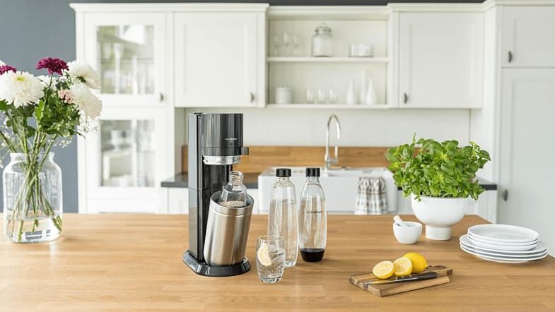 Wassersprudler-Testsieger: Der bewährte Sodastream Duo überzeugt auch "Öko-Test".