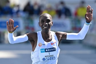 Eliud Kipchoge (Archiv): Der Kenianer hält den Marathon-Weltrekord.