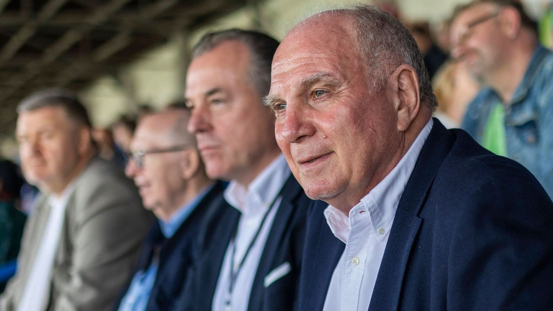 Uli Hoeneß Abschiedsspiel für Werner Hansch Promis kicken für Kids