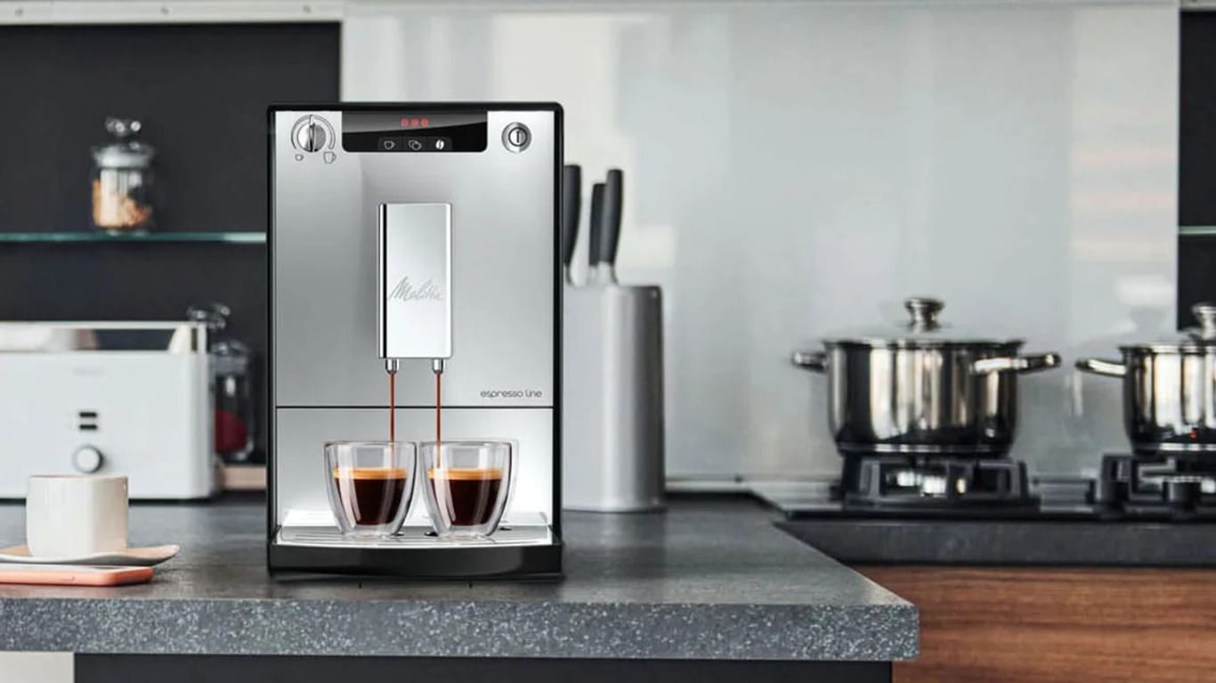 Deal-Highlight: Der vielseitige Kaffeevollautomat ist heute bei Lidl radikal reduziert.