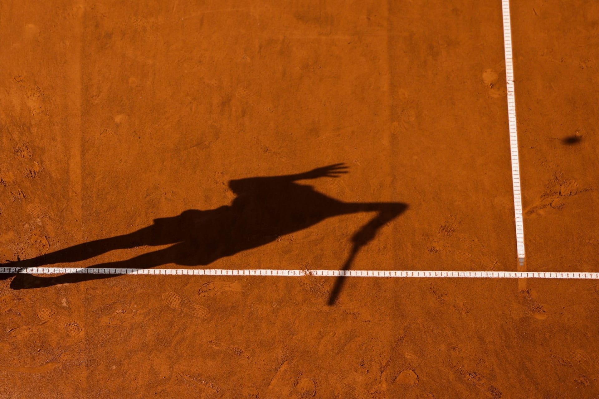 Tennistrainer lange gesperrt