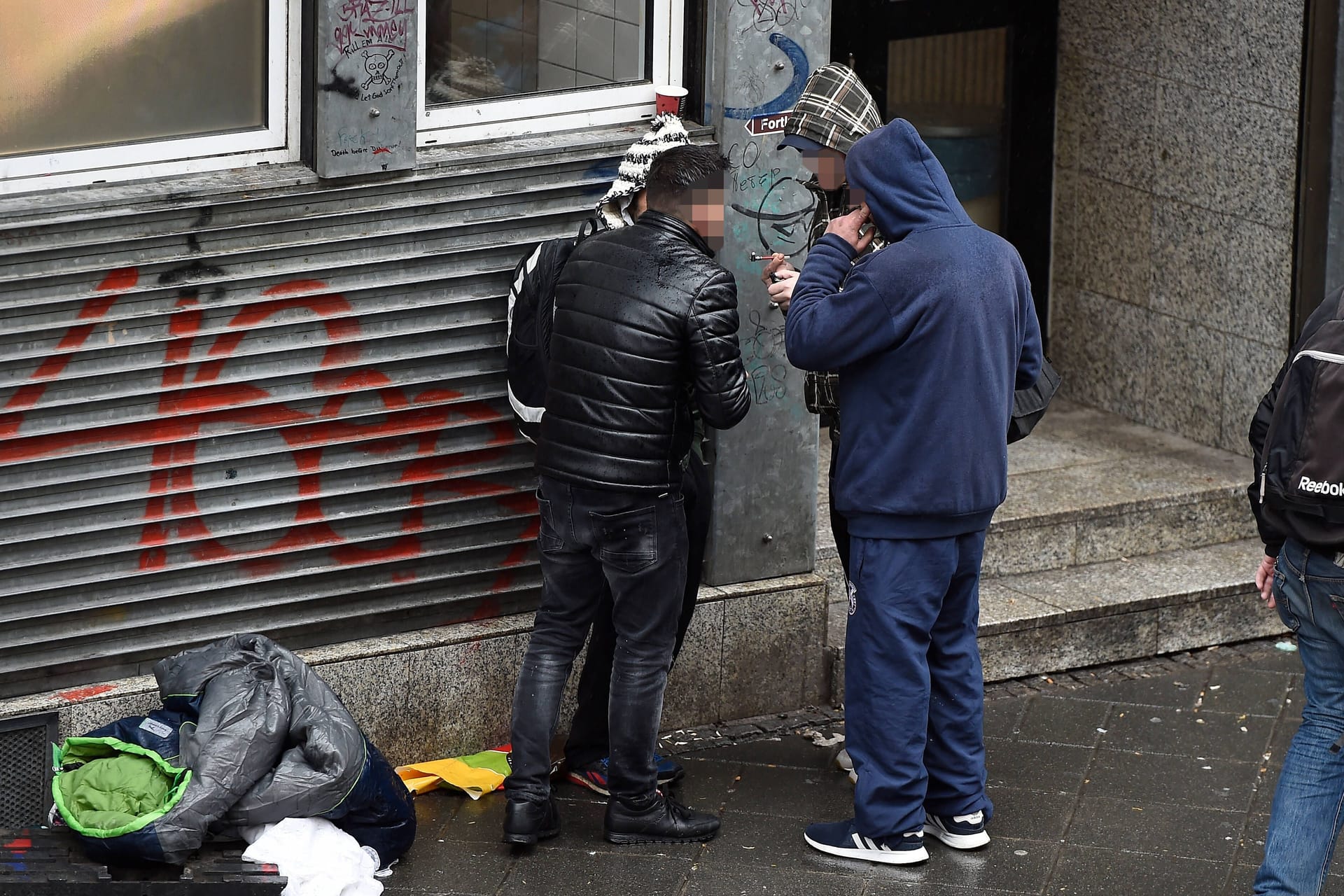 Drogen-Szene (Archiv): Bei dem Verdächtigen wurde auch ein geraubter Pass gefunden.