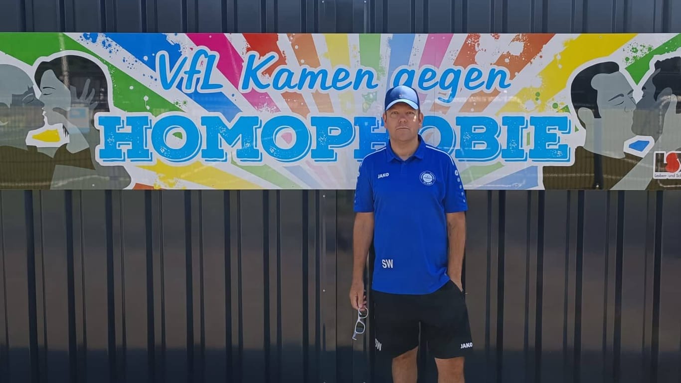 Sven Wiedemann vom VfL Kamen: Der Verein setzt ein klares Zeichen gegen Homophobie.