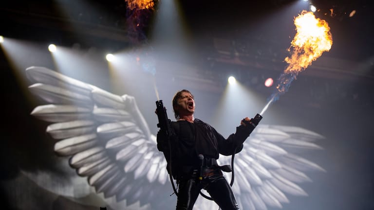 Iron Maiden bei einem Konzert in Helsinki: Werden die Herren auch beim Open-Air-Konzert in Bremen überzeugen?