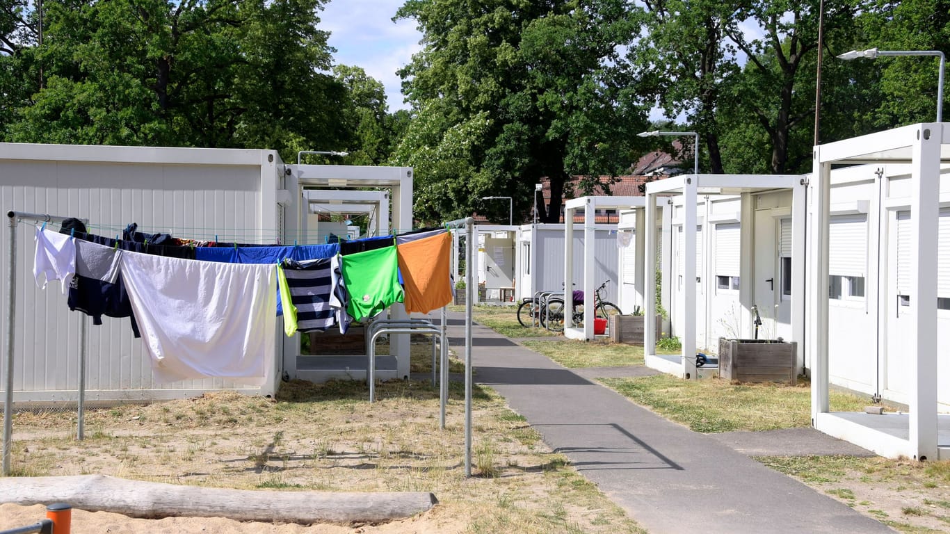 Gemeinschaftsunterkunft für Geflüchtete in Berlin-Spandau (Archiv): Auch die letzten verbleibenden Plätze dürften bald belegt sein.