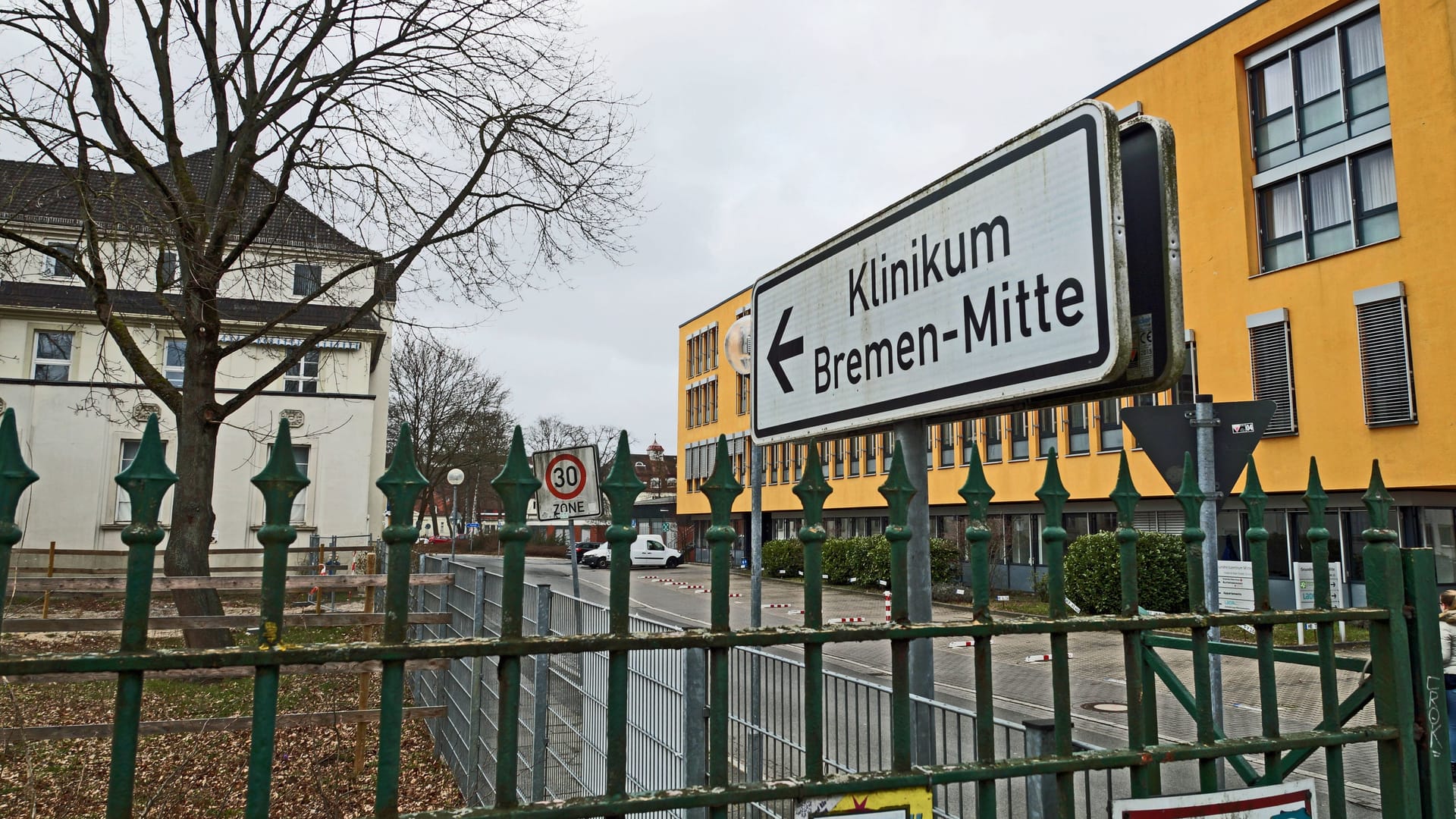 Klinikum Mitte: Bremens größtes Krankenhaus ächzt unter der dünnen Personaldecke.