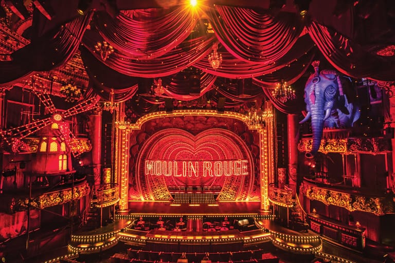 Bühnenbild des "Moulin Rouge"-Musicals am New Yorker Broadway: So soll es bald auch im Musical Dome aussehen.