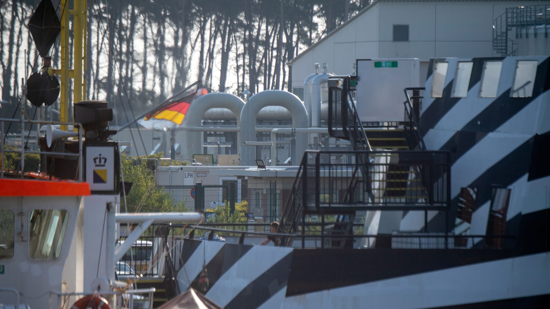 Gasempfangsstation von Nord Stream 1 in Lubmin: Seit Donnerstagmorgen fließt das Gas wieder. Gasempfangsstation von Nord Stream 1 in Lubmin: Seit Donnerstagmorgen fließt das Gas wieder.