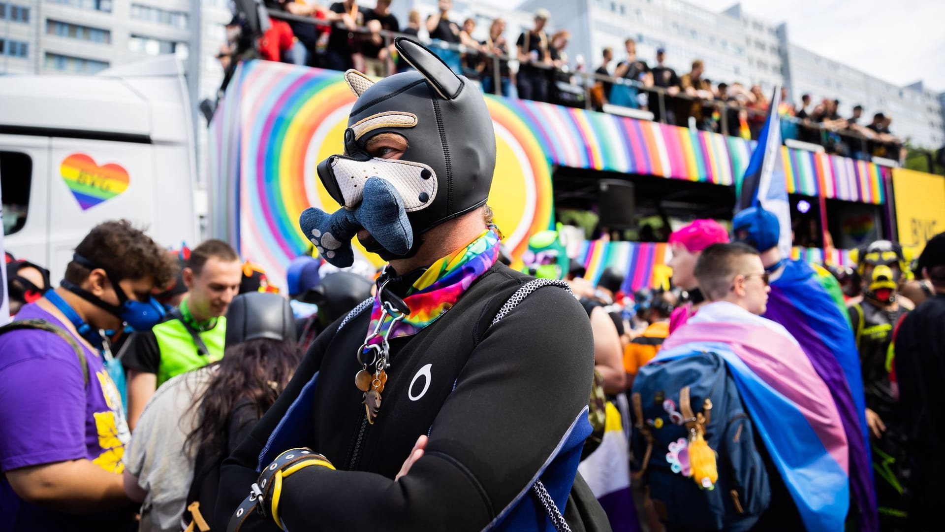 Ein "Puppy" nimmt am Christopher Street Day (CSD) teil (Archivbild): Es ist eine Vorliebe, die auch Gabriel Geishüttner teilt.