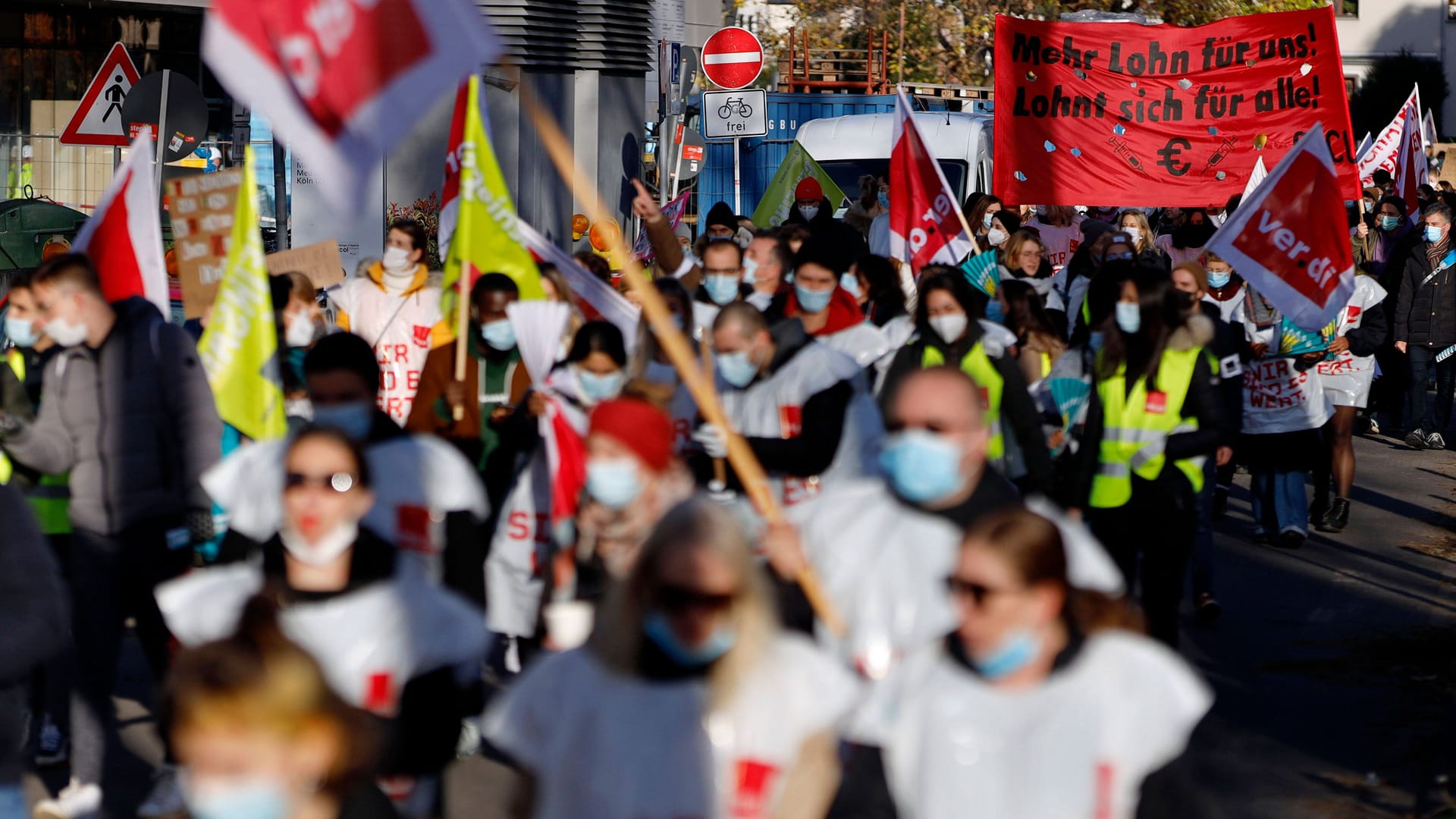 Protestierende in Köln (Archivbild): Der Streikt dauert mittlerweile mehrere Wochen.