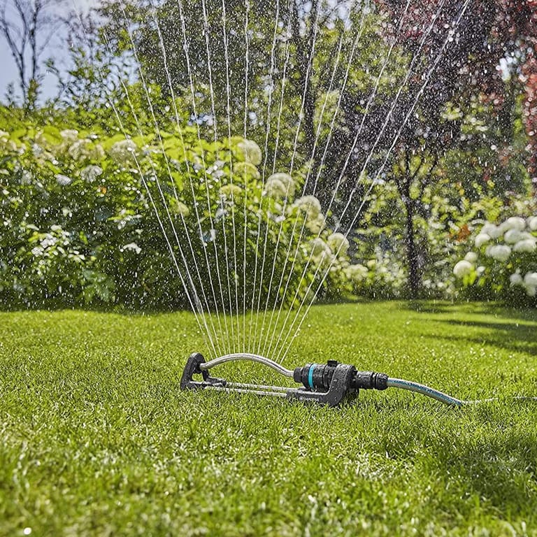 Rasensprenger im Test Viereckregner von Gardena und Kärcher überzeugen