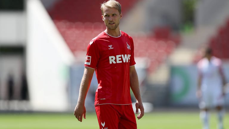 Sebastian Andersson beim Spiel gegen die Kickers Offenbach: Der 1. FC Köln wird sich wohl von dem erfolglosen Spieler trennen.