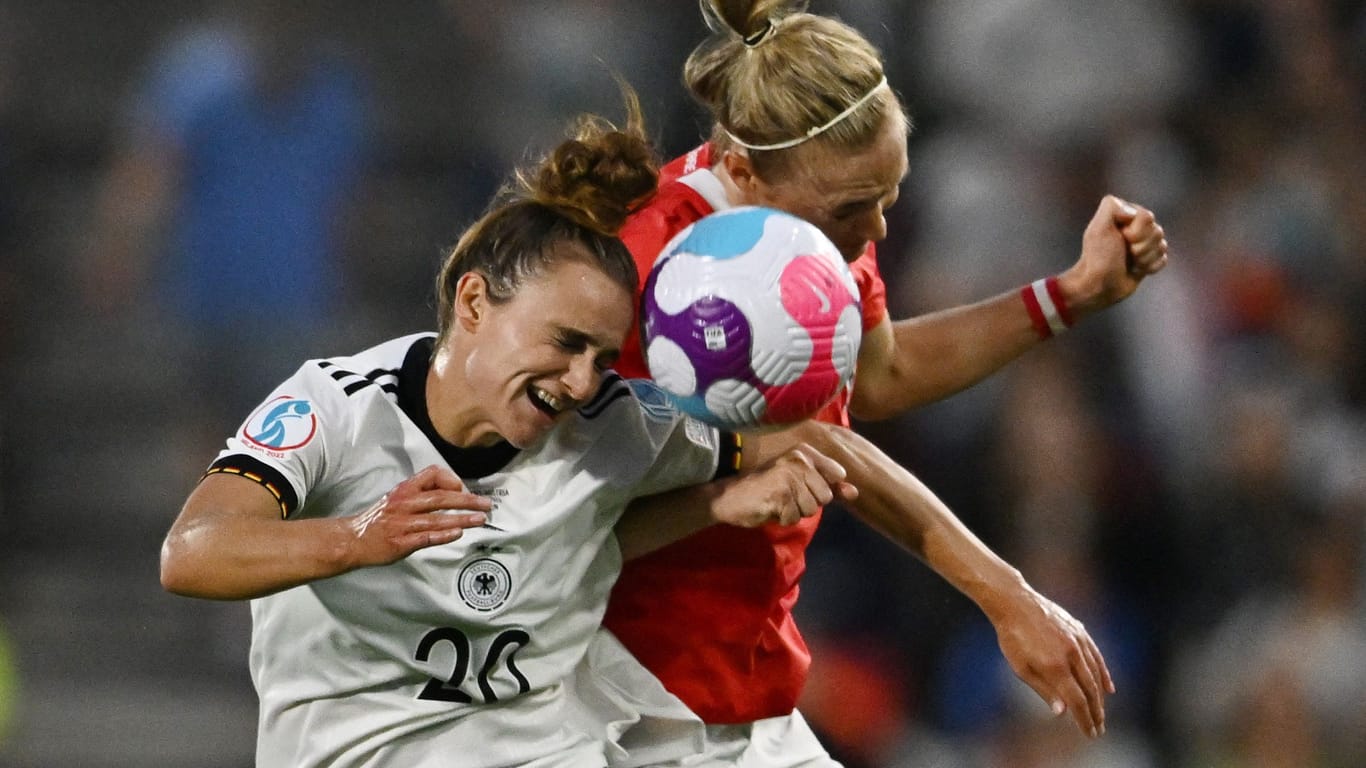 Lina Magull (li.): Die DFB-Spielerin erzielte gegen Österreich ihr zweites Turniertor.