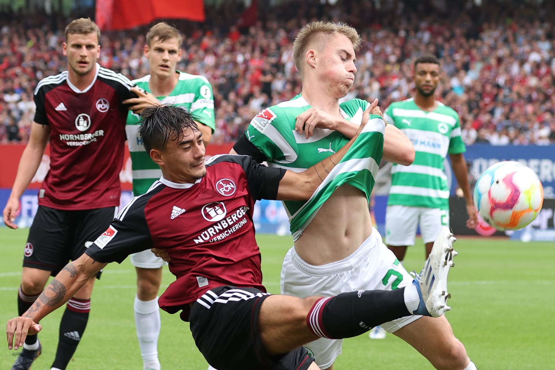 2. Bundesliga: Der 1. FC Nürnberg gewann das Derby gegen Fürth.