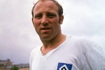 Uwe Seeler im Trikot seines geliebten Hamburger SV: Er wurde 85 Jahre alt.