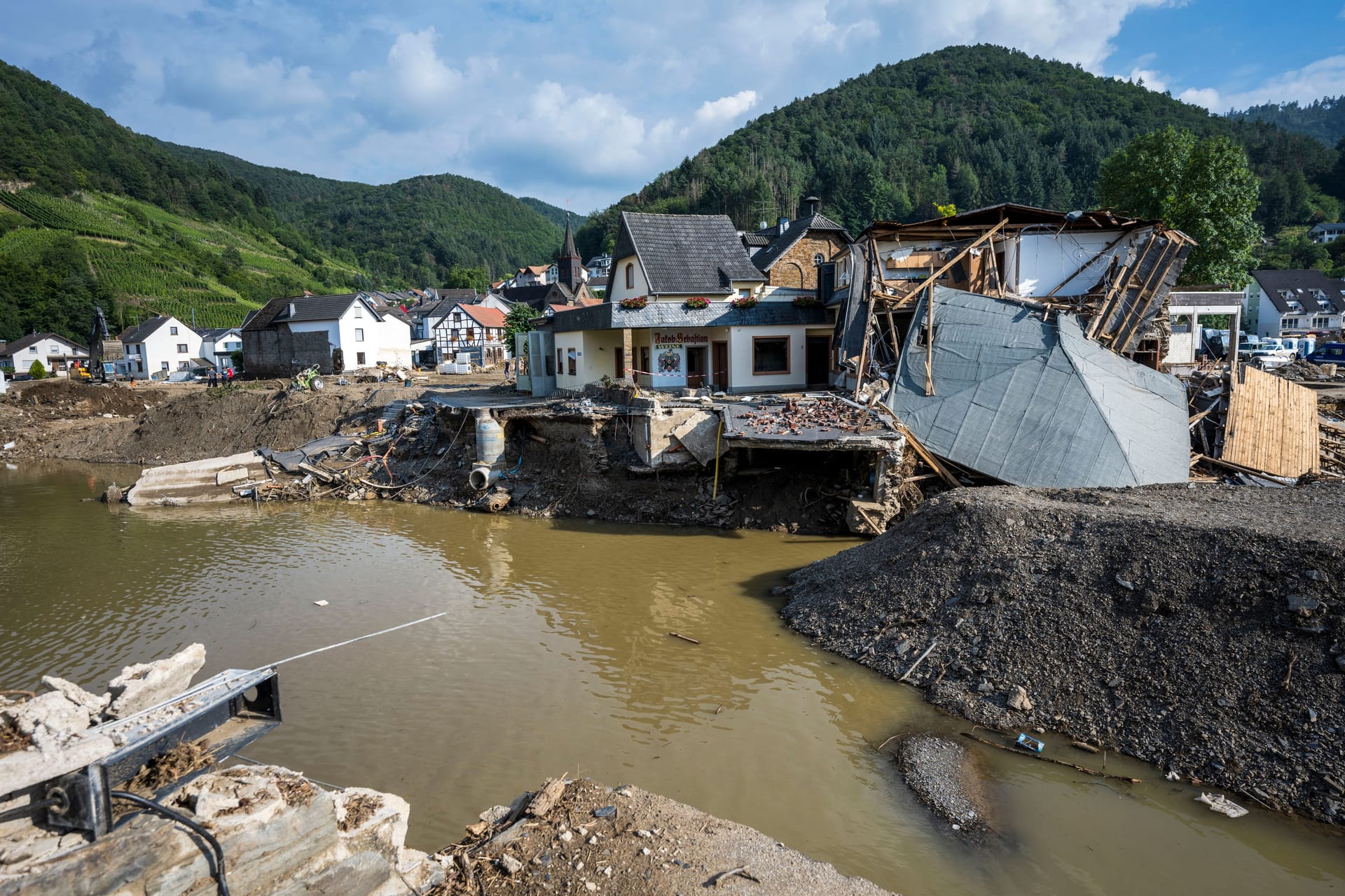 Zerstörung im Ahrtal nach der Flut im Juli 2021.