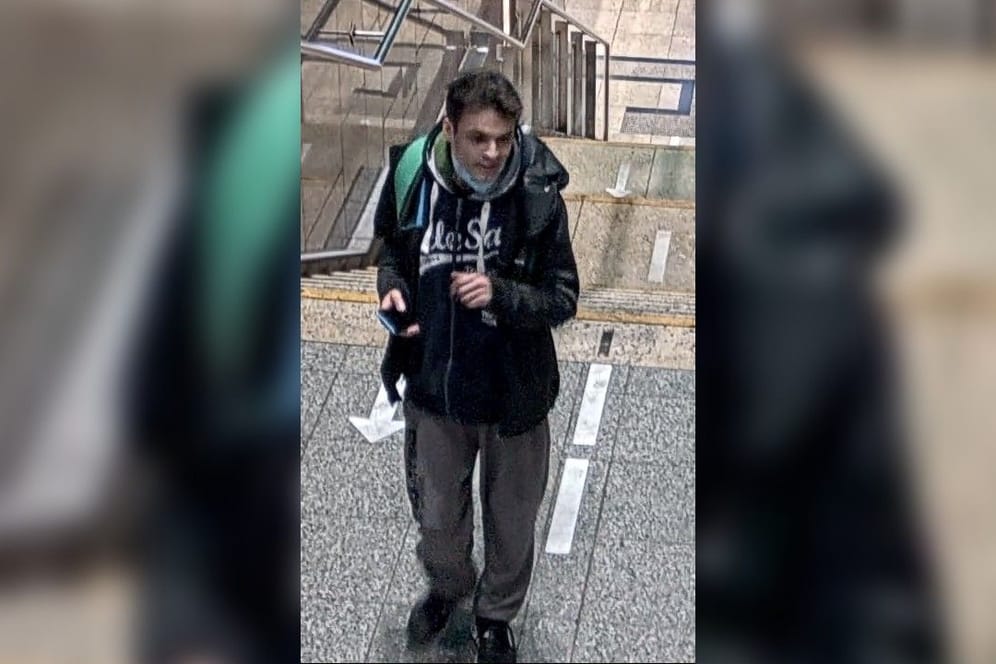 Dieser Mann wird gesucht: Am Bahnhof Hürth-Kalscheuren flüchtete er.
