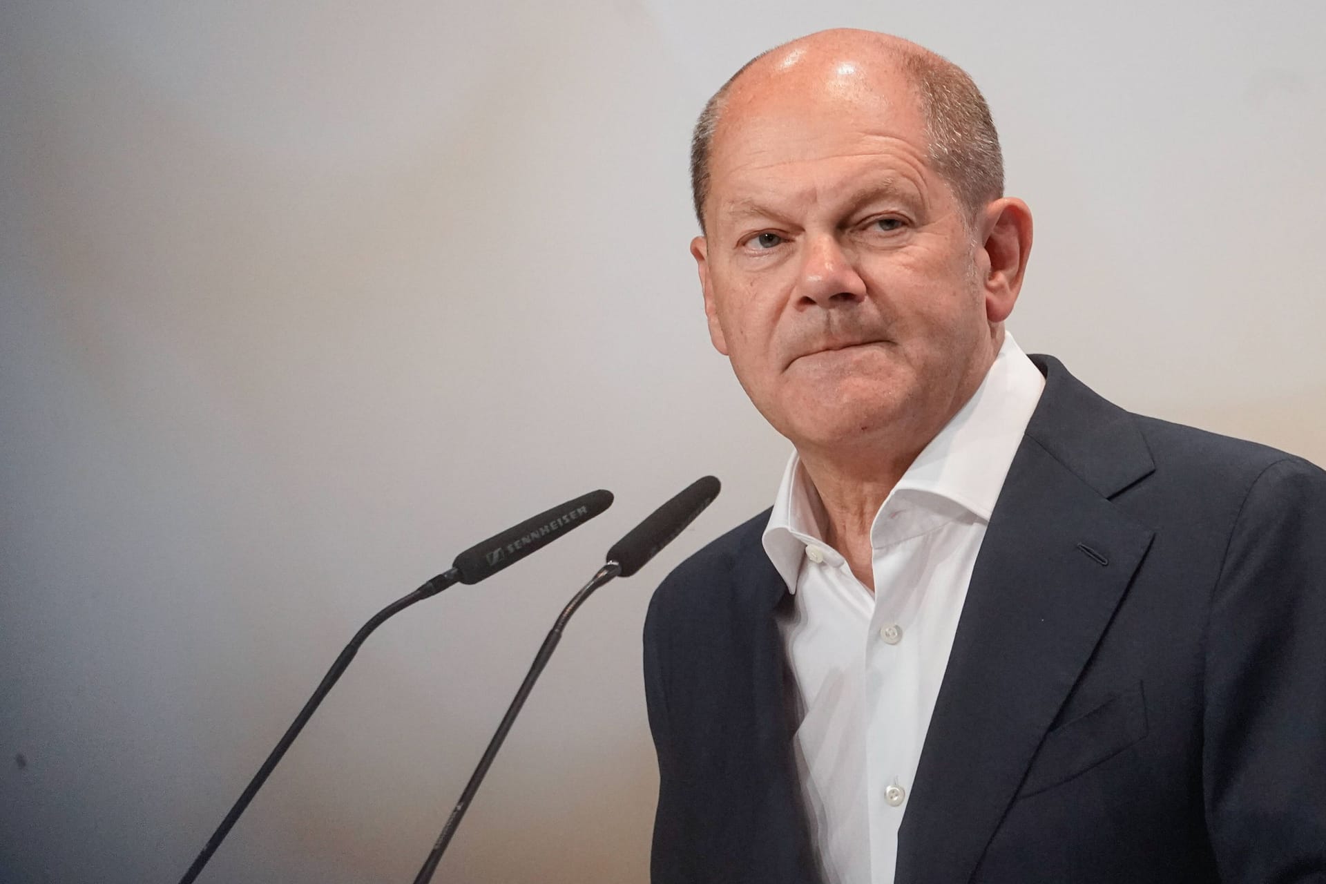 Olaf Scholz: Der Bundeskanzler spricht sich für die gleiche Bezahlung bei den DFB-Teams aus.