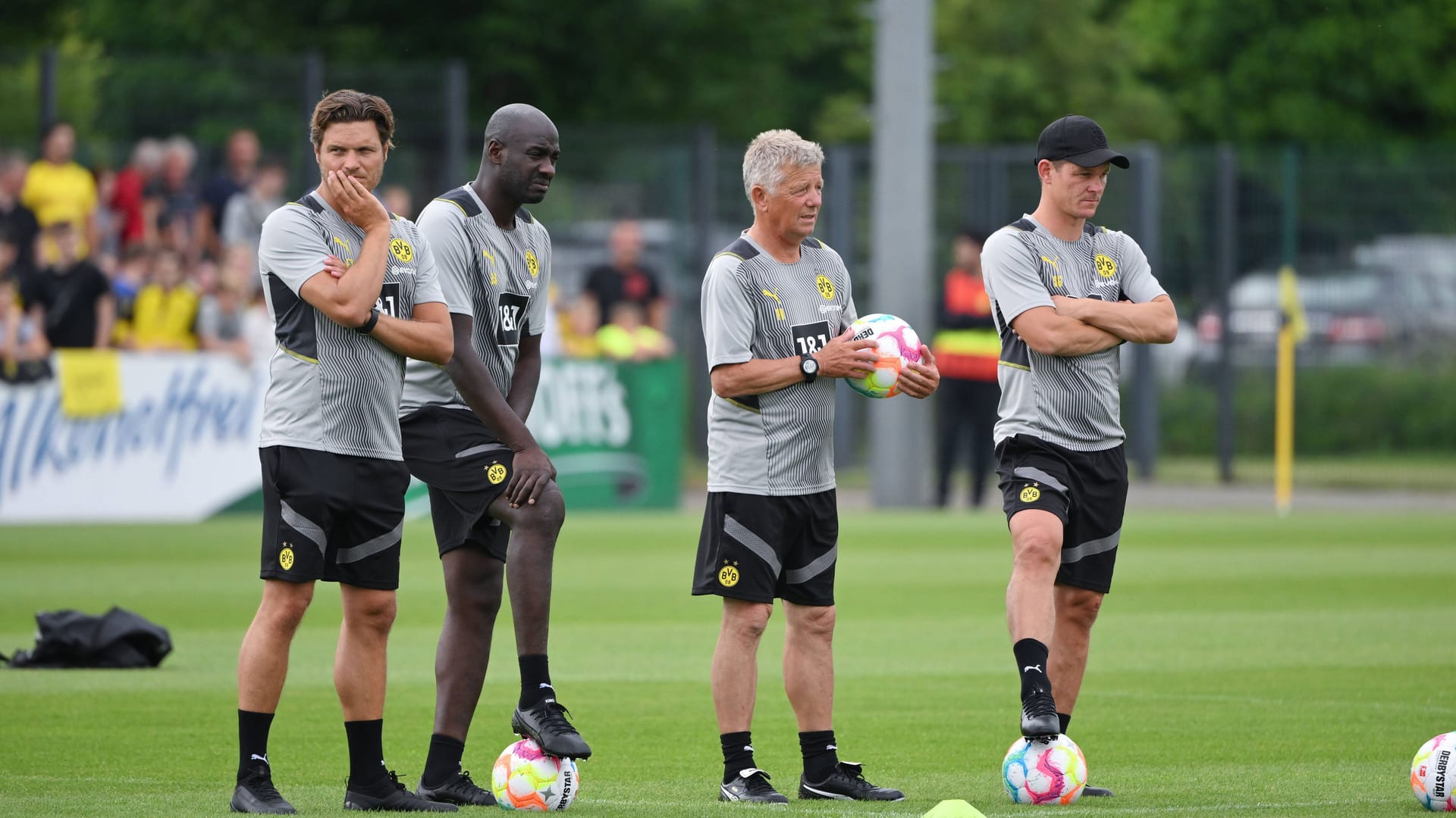 Das Trainerteam des BVB: Der Lüner SV will sich vor dem Bundesligisten nicht verstecken.