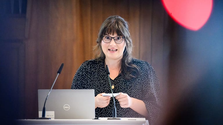Marie-Luise Vollbrecht bei ihrem Vortrag an der Humboldt-Universität: Bei der anschließenden Diskussionsrunde nahm sie nicht teil.