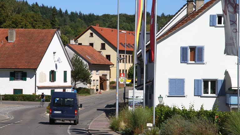 Büsingen am Hochrhein (Archivbild): Die Gemeinde in Baden-Württemberg ist eine von 16 deutschen Kommunen, die keine Grundsteuer erheben.