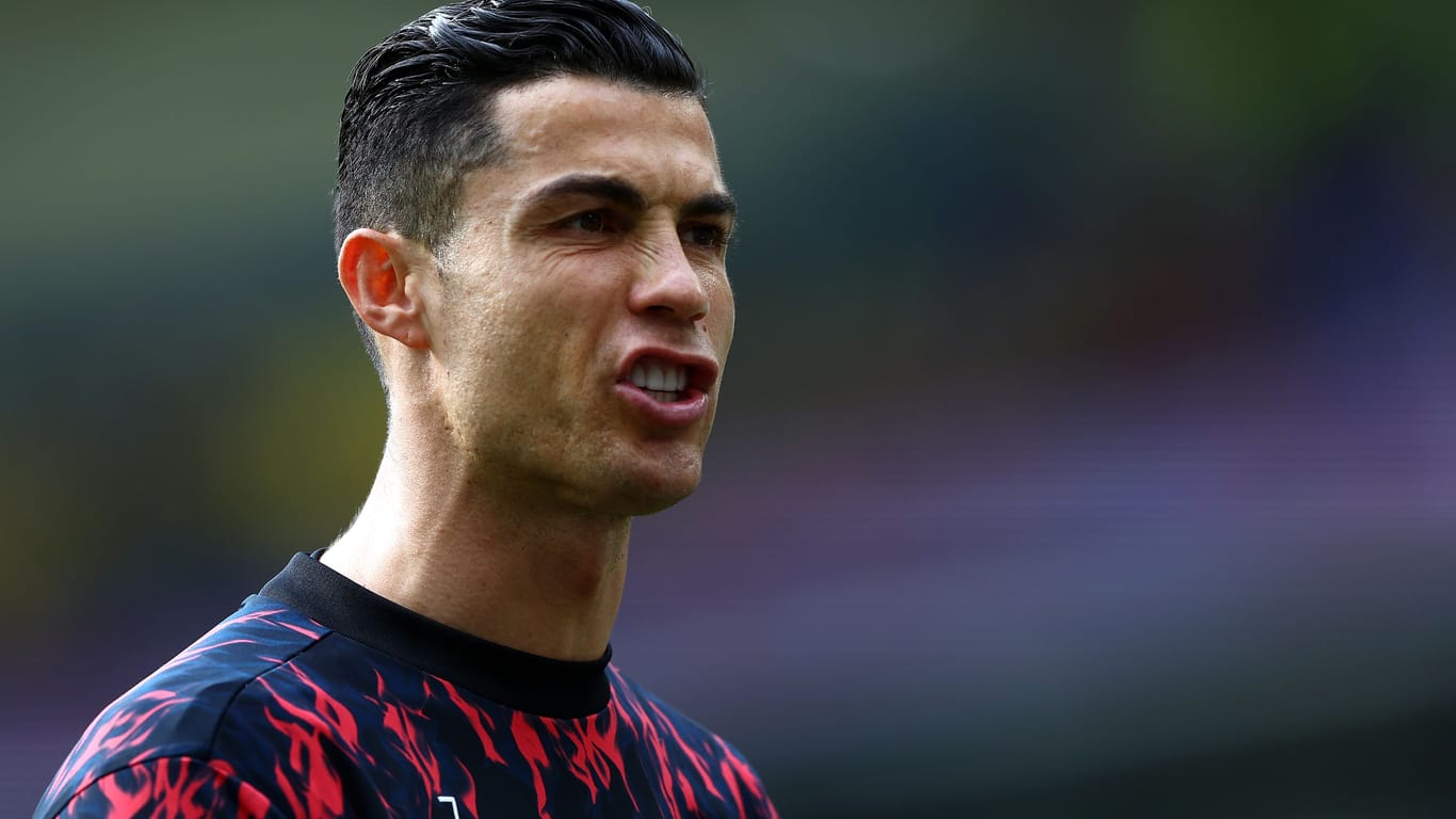 BRIGHTON, ENGLAND - MAY 07: Cristiano Ronaldo of Manchester United looks on during warm up for the Premier League match between Brighton & Hove Albion and Manchester United at American Express Community Stadium on May 07, 2022 in Brighton, England.
