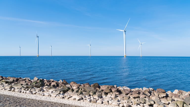 Windenergie auf See: Siemens entwickelt zur Zeit neuartige Kombi-Windkraftanlagen, die mit dem erzeugten Strom direkt vor Ort Wasserstoffelektrolyse ermöglichen sollen