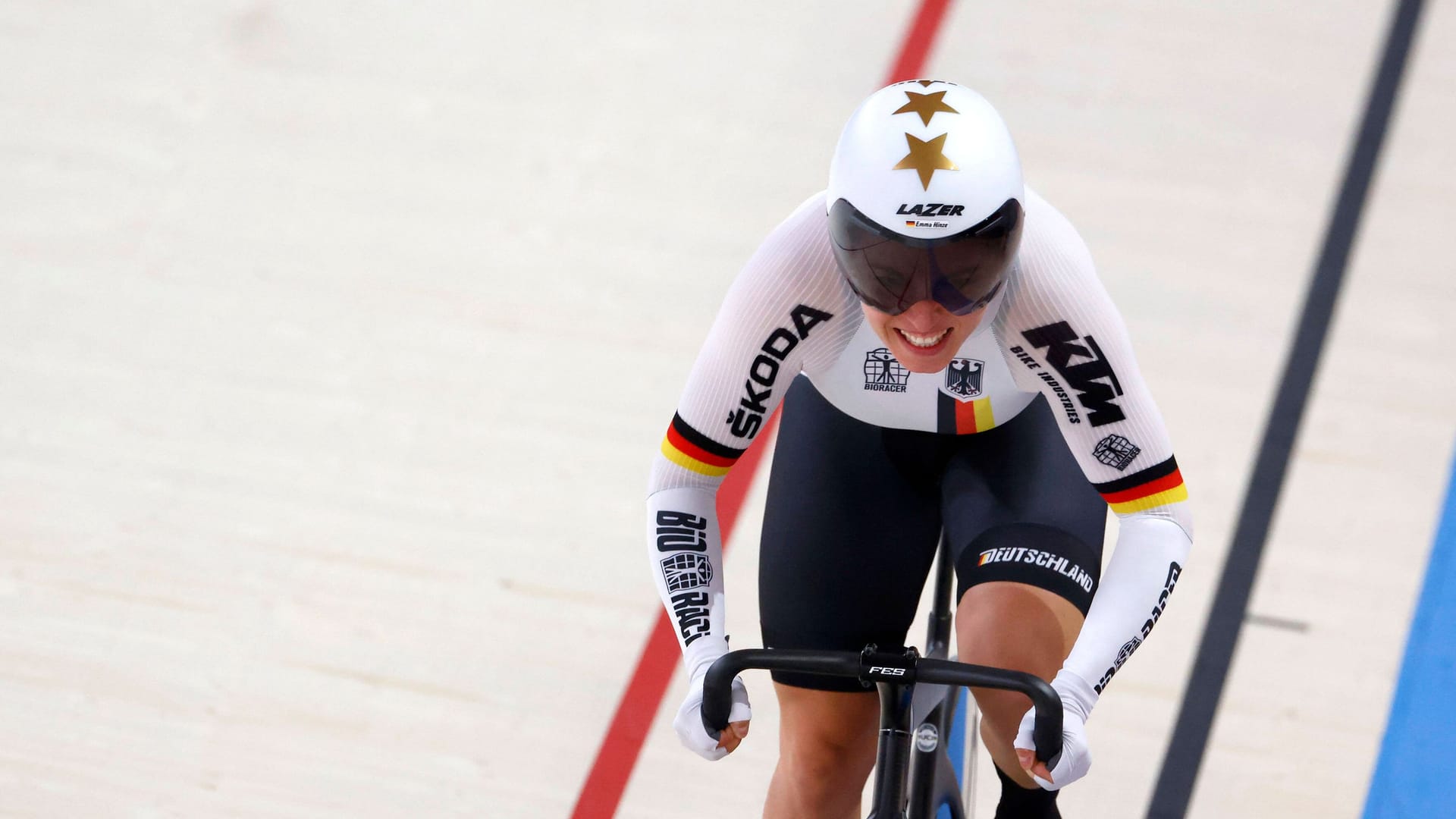 Emma Hinze: Sie hat ihr drittes Bahnrad-Gold gewonnen