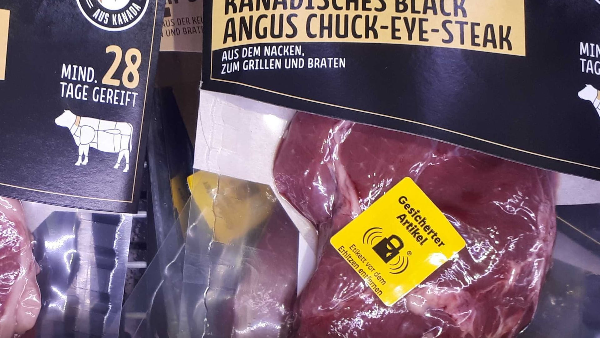 Rindersteaks mit Diebstahlsicherung: Die steigenden Preise bringen Händler offenbar zu drastischen Schritten.