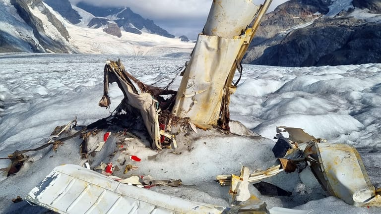 Flugzeugwrack in der Schweiz: Drei Menschen starben bei dem Absturz.