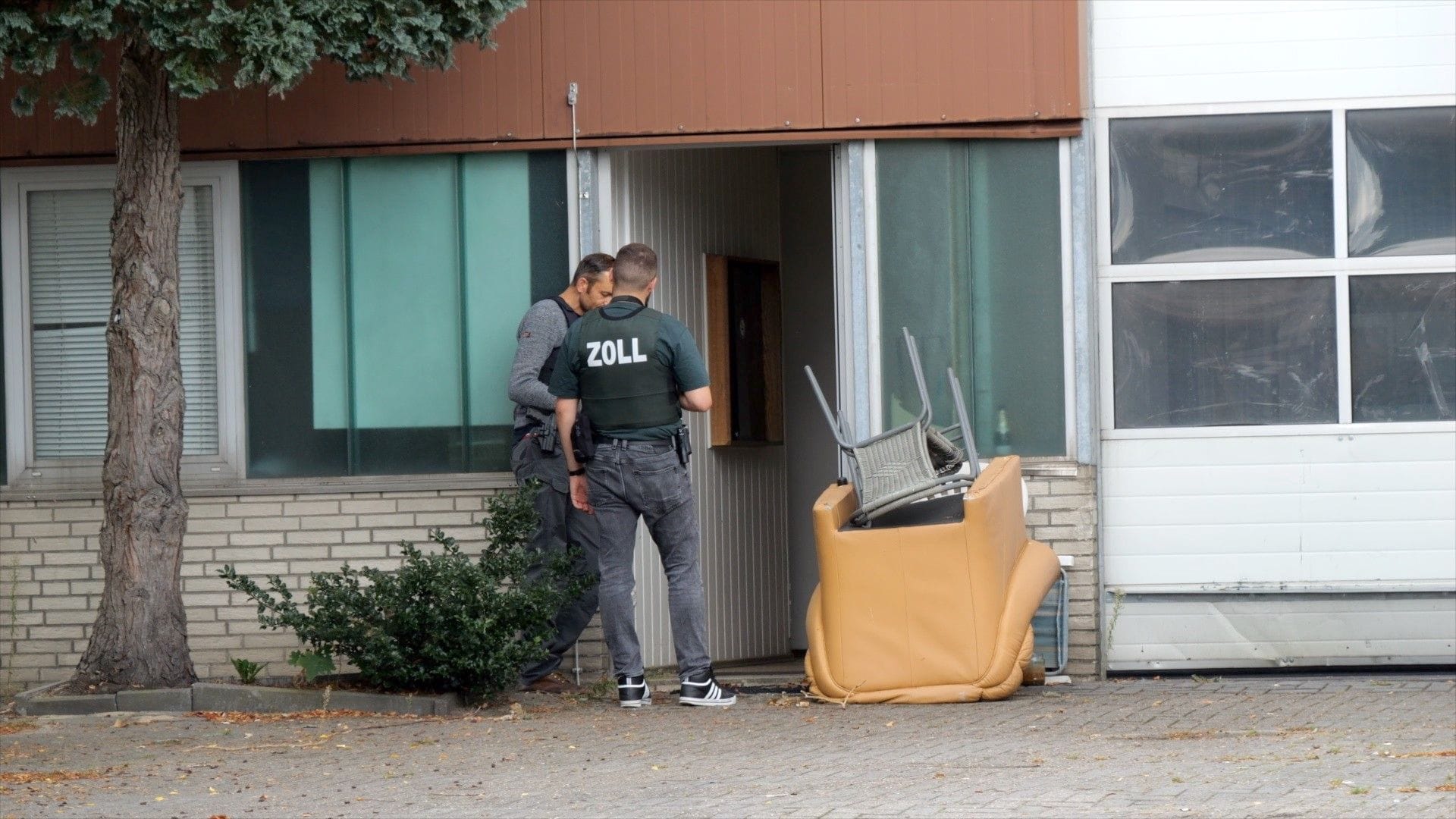 Razzia in Lilienthal: Die Ermittler sicherten "umfangreiches Beweismaterial".