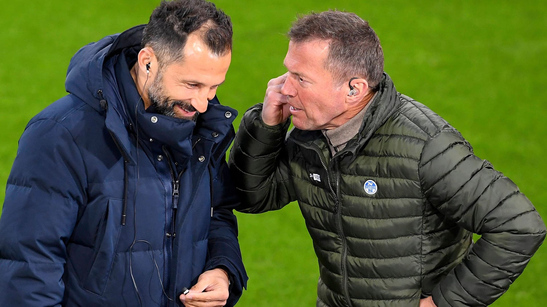 Hasan Salihamidzic und Lothar Matthäus (r.): Der TV-Experte ist von dem Sportvorstand des FC Bayern beeindruckt.