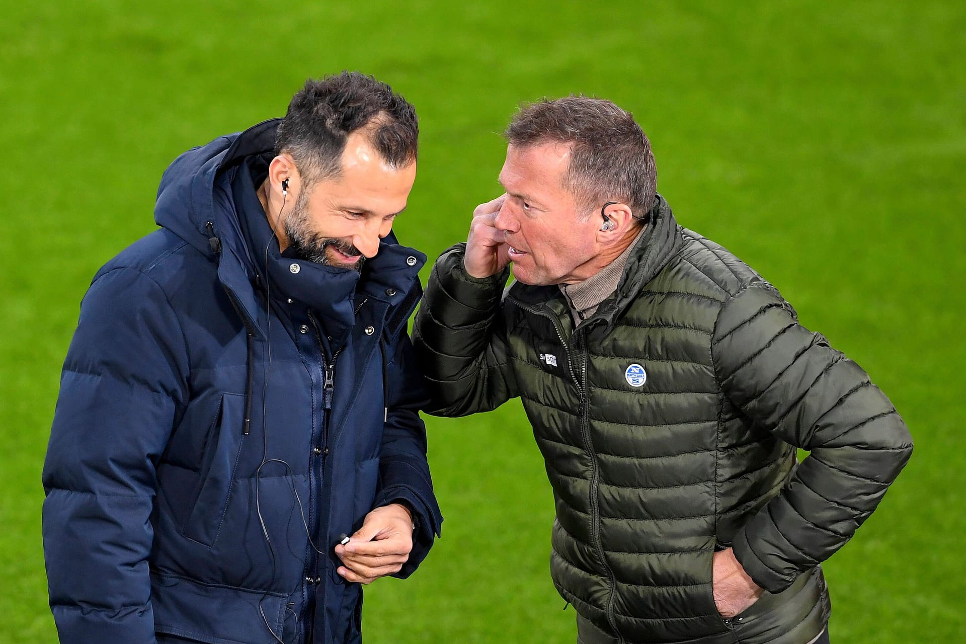 Hasan Salihamidzic und Lothar Matthäus (r.): Der TV-Experte ist von dem Sportvorstand des FC Bayern beeindruckt.