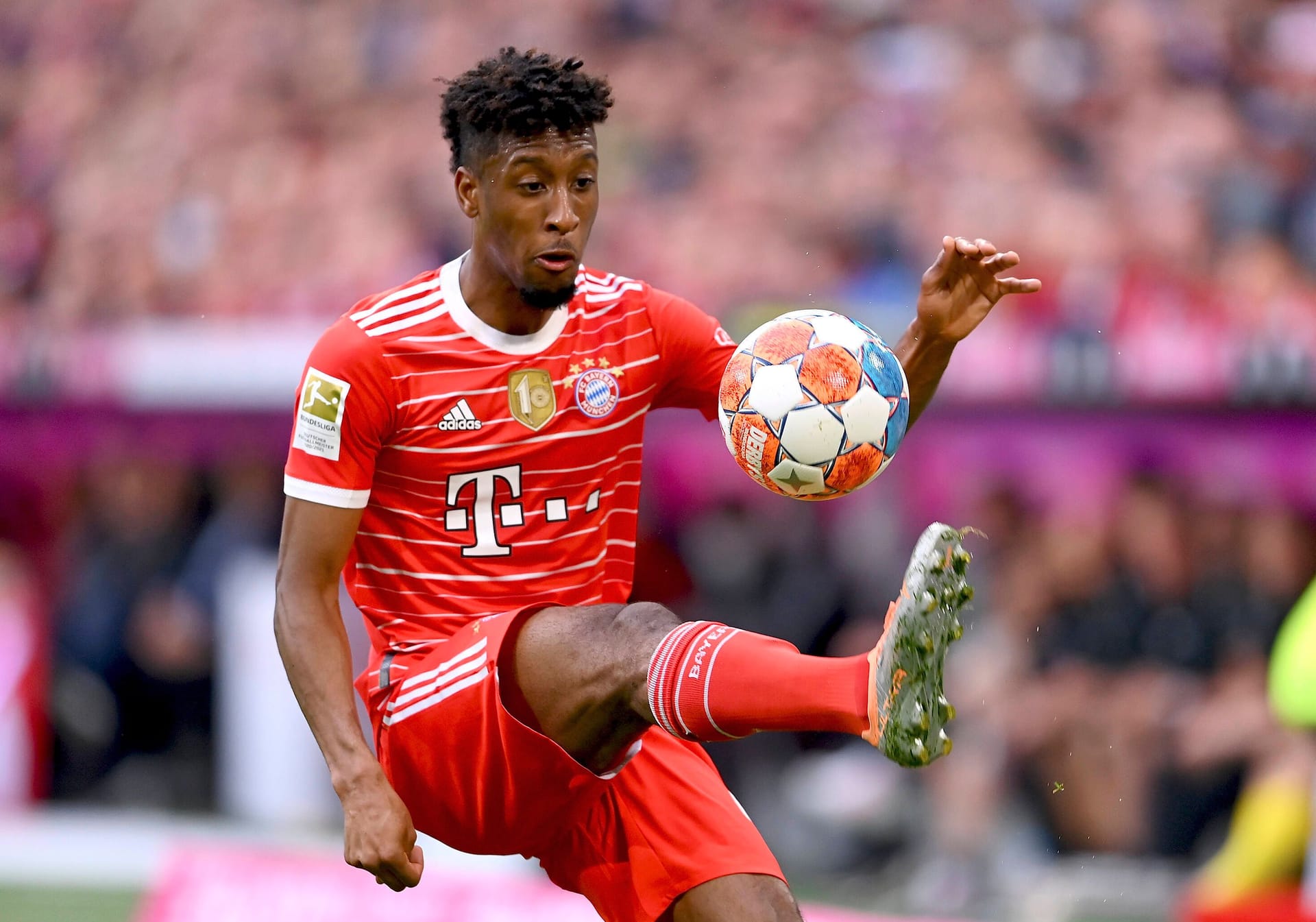 Kingsley Coman: Weiter vorne in der Nagelsmann-Gunst liegt Kingsley Coman. Der französische Nationalspieler soll mit 20 Millionen Euro Jahresgehalt auch finanziell weit an der Spitze liegen.