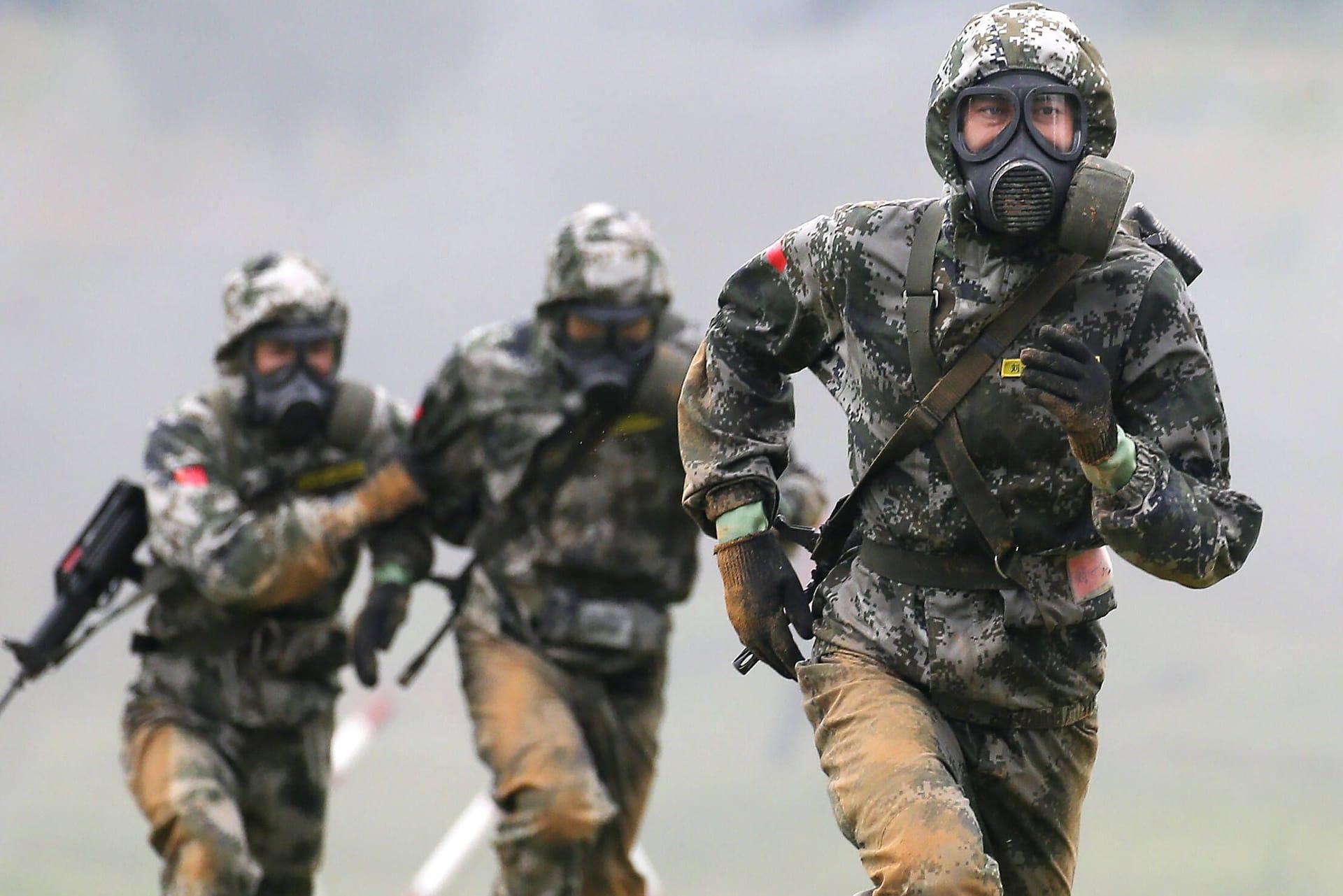 Chinesische Soldaten bei einem Manöver: Die Volksrepublik droht mit einer Invasion Taiwans.