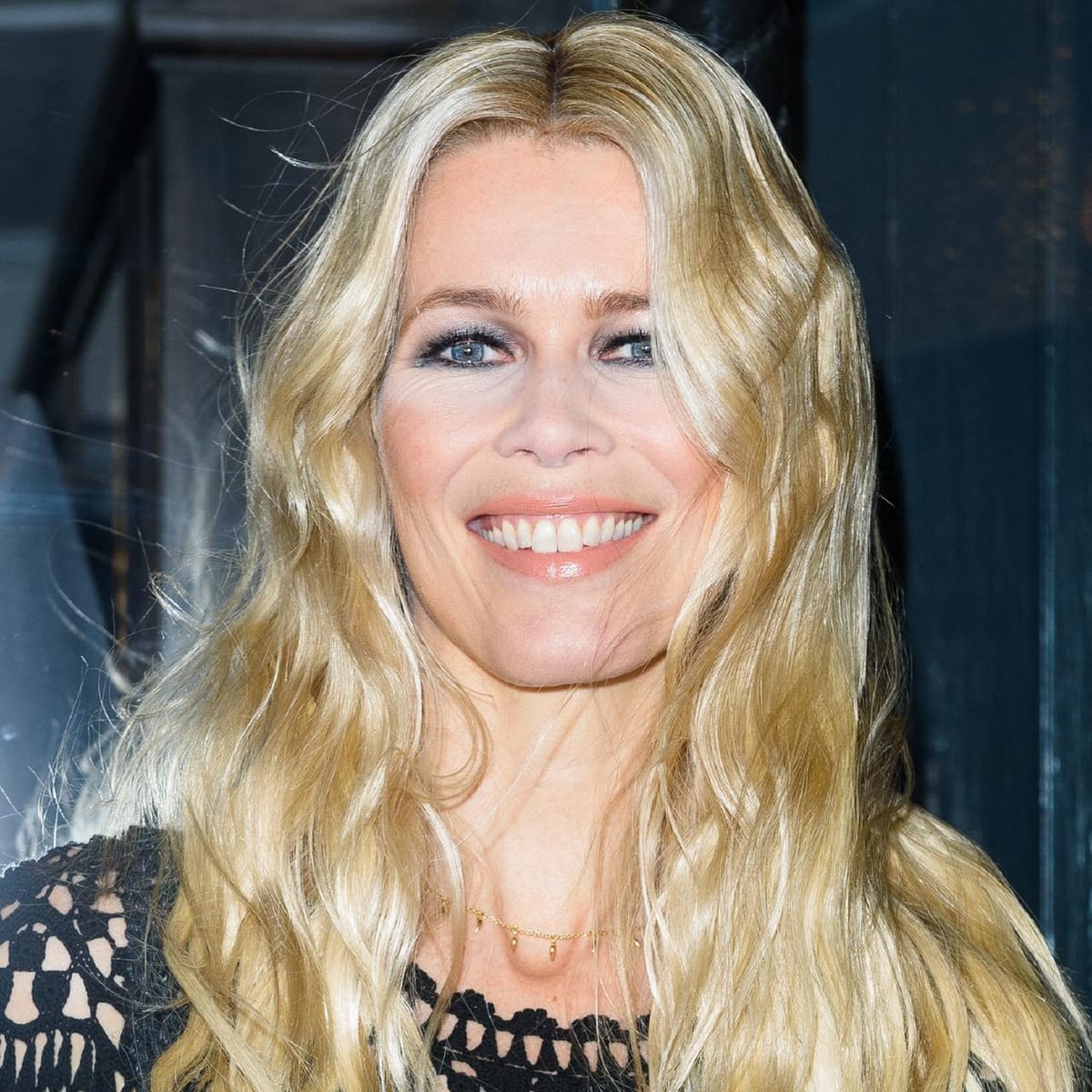 Claudia Schiffer zeigt sich hüllenlos auf der italienischen 