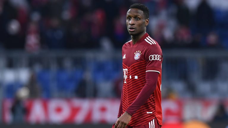 Bouna Sarr: Der Senegalese spielt bei den Münchnern seit seinem Wechsel aus Marseille 2020 nur eine Nebenrolle. Die wird dem 30-Jährigen Berichten zufolge mit einem Jahresgehalt von 2,5 Millionen Euro versüßt.