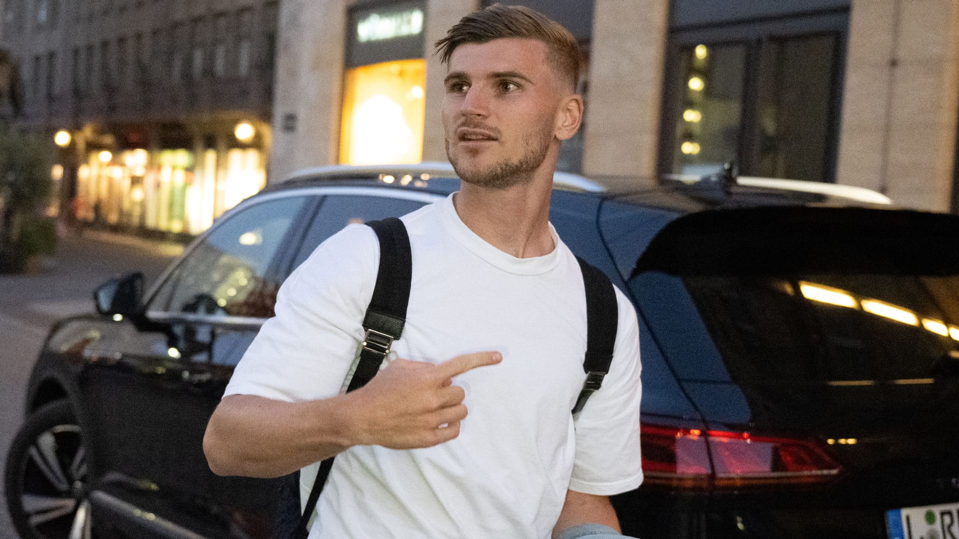 Unterschrift ausstehend: Timo Werner bei der Ankunft in Leipzig.