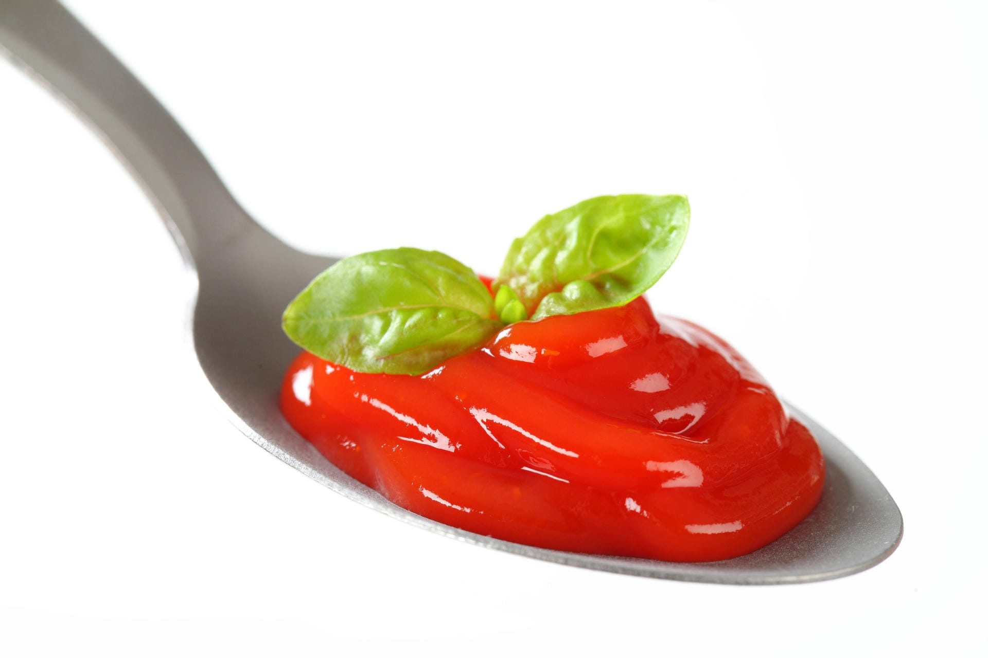 Ketchup: Viele verarbeitete Lebensmittel enthalten beispielsweise durch Süßungsmittel viele FODMAPs.