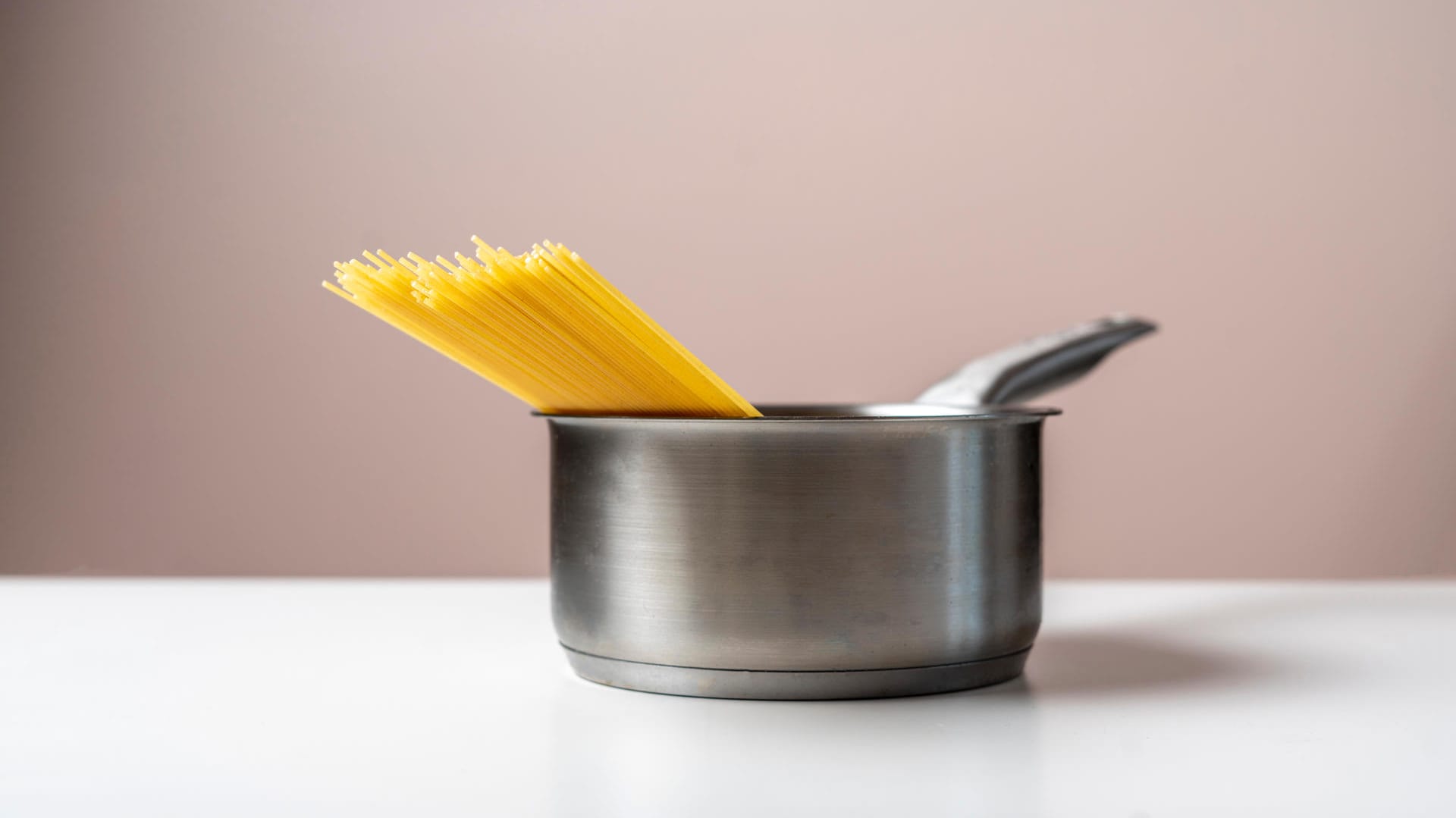 Pasta: Viele Lebensmittel müssen erwärmt werden, damit sie genießbar sind.