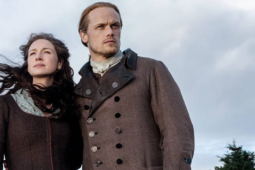 "Outlander": Caitriona Balfe und Sam Heughan spielen in der Originalserie die Hauptrollen.