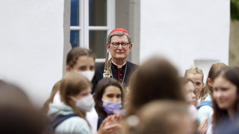 Rainer Maria Woelki beim Besuch des Altenberger Doms: Der Kardinal gilt vielen mittlerweile als untragbar.