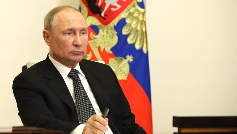 Russlands autokratisch regierender Präsident Wladimir Putin setzt seinen aggressiven Kurs unbeirrt fort.
