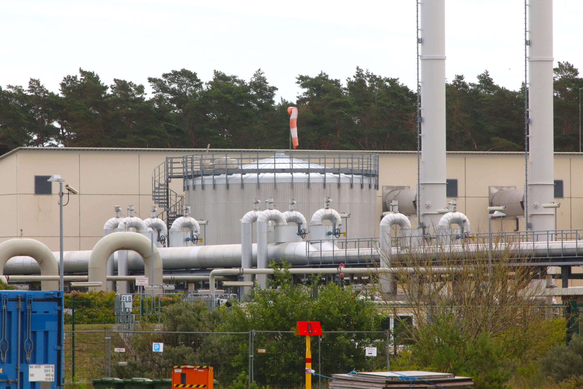 Endpunkt der Ostseepipeline Nord Stream1 (Archivbild): Unmittelbar nach dem Ausbruch des Ukraine-Krieges erreichte der europäische Gaspreis kurzzeitig einen Spitzenwert von 345 Euro. Endpunkt der Ostseepipeline Nord Stream1 (Archivbild): Unmittelbar nach dem Ausbruch des Ukraine-Krieges erreichte der europäische Gaspreis kurzzeitig einen Spitzenwert von 345 Euro.