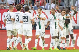 Borussia Mönchengladbach: Die Profis fahren mit einem Unentschieden aus München zurück.