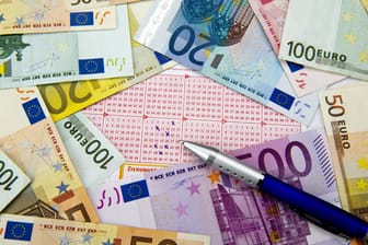 Lotto-Hamburg sucht einen Gewinner (Symbolbild): Ende Juli wurde ein Tipp abgegeben, der 15 Millionen Euro wert ist.