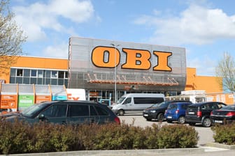Eine Obi-Filiale (Archivbild): In ausgewählten Märkten errichtet Obi Mietstationen für Transporter.